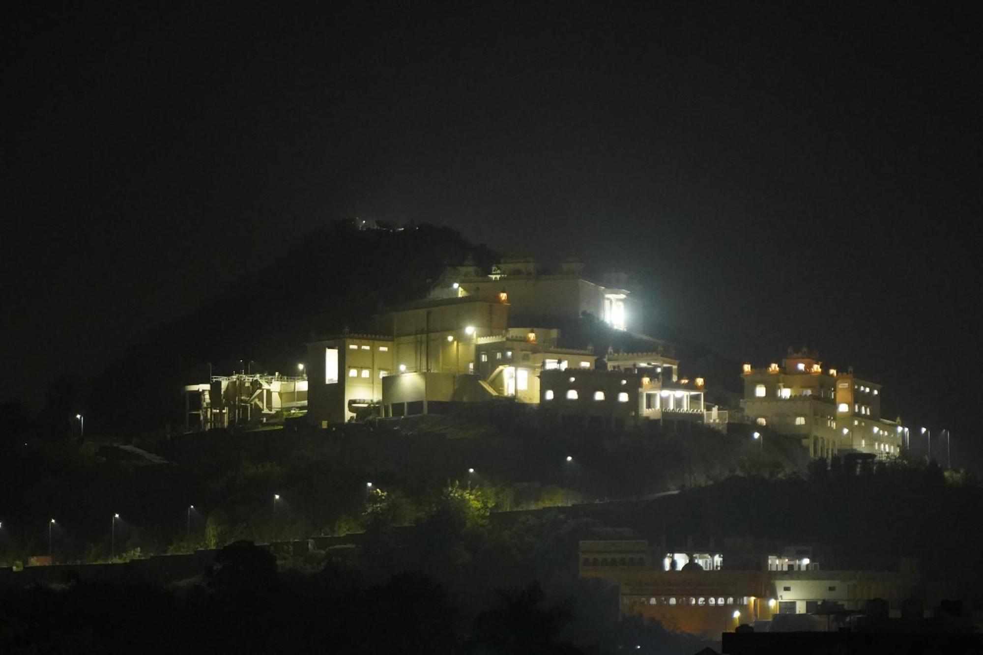 Shri Daulat Villas ウダイプル エクステリア 写真